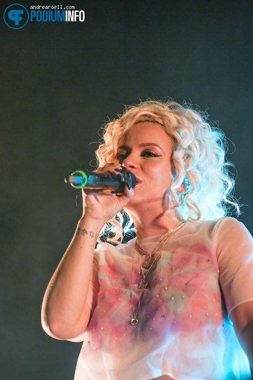 Lily Allen op Lily Allen - 09/12 - TivoliVredenburg foto