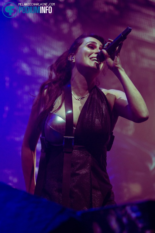 Within Temptation op Within Temptation - 21/12 - 013 foto