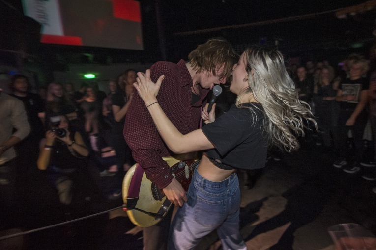 Love Couple op Popronde Eindfeest 2018 - 24/11 - Melkweg foto