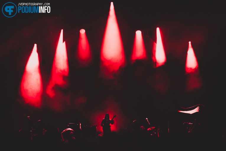 Chelsea Wolfe op A Perfect Circle - 9/12 - Afas Live foto