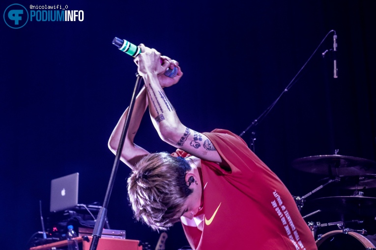 One Ok Rock op One Ok Rock - 10/12  - TivoliVredenburg foto