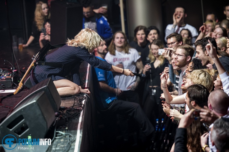 Wolf Alice op Wolf Alice - 11/12 - TivoliVredenburg foto