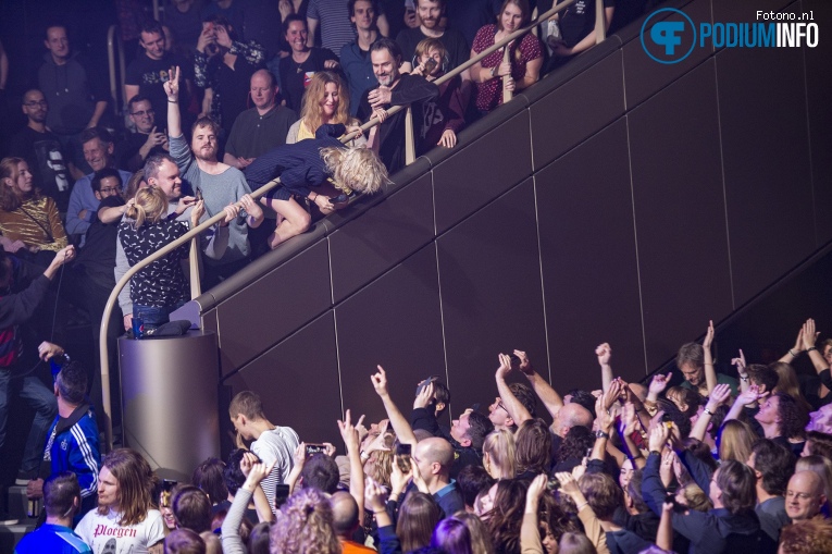 Wolf Alice op Wolf Alice - 11/12 - TivoliVredenburg foto