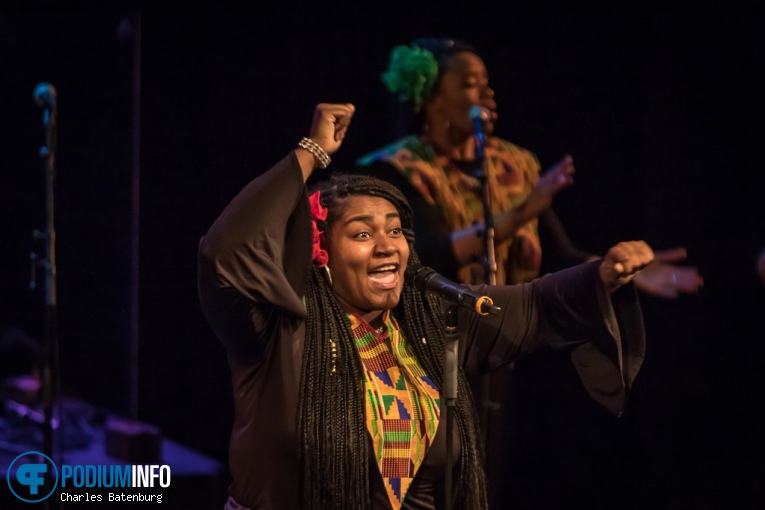 Harlem Gospel Choir op Harlem Gospel Choir - 18/12 - Oude Luxor Theater foto