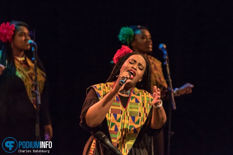 Harlem Gospel Choir op Harlem Gospel Choir - 18/12 - Oude Luxor Theater foto