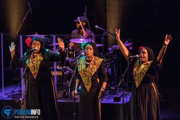 Harlem Gospel Choir op Harlem Gospel Choir - 18/12 - Oude Luxor Theater foto