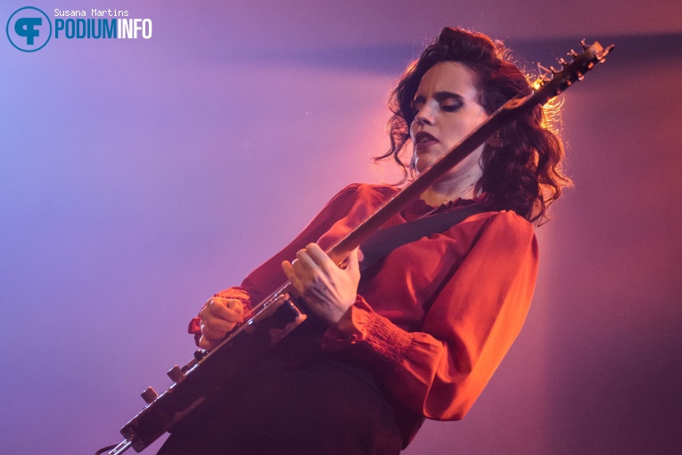 Anna Calvi op Anna Calvi - 23/01 - Melkweg foto