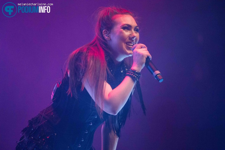 Amaranthe op Amaranthe / Follow The Cipher - 31/01 - Doornroosje foto