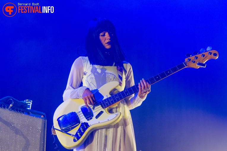 Khruangbin op Footprints 2019 foto