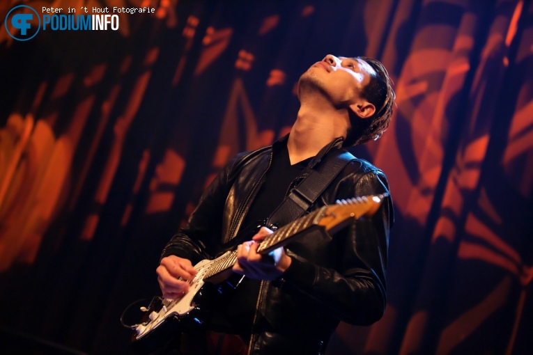 Mike Yung op Mike Yung - 08/02 - TivoliVredenburg foto
