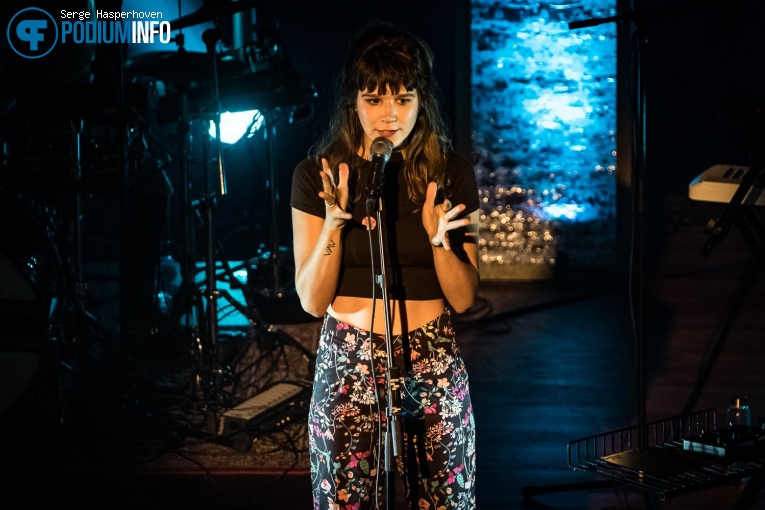 Foto Roos Blufpand op Roos Blufpand - 09/02 - TivoliVredenburg