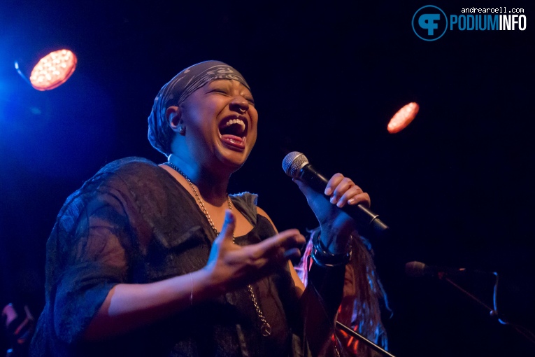 Lisa Fischer op Lisa Fischer - 10/02 - Paradiso Noord (Tolhuistuin) foto
