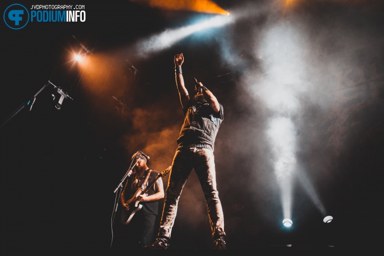 Killswitch Engage op Parkway Drive - 6/2 - Afas Live foto