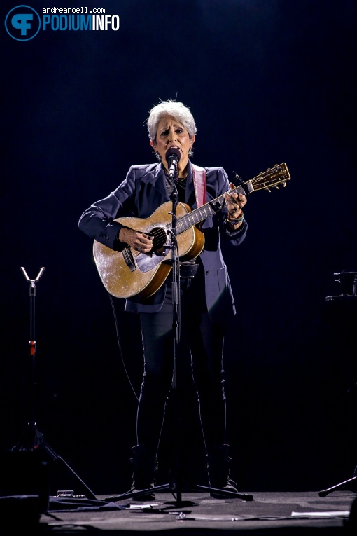 Foto Joan Baez op Joan Baez - 08/02 - Carré
