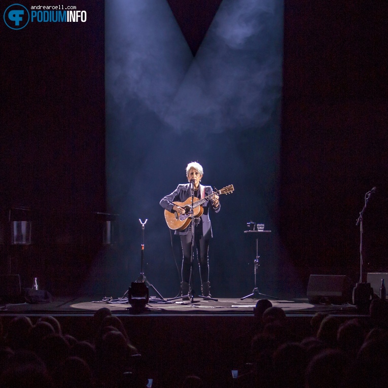 Foto Joan Baez op Joan Baez - 08/02 - Carré