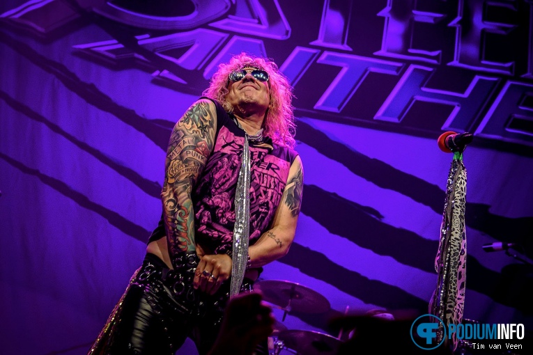 Steel Panther op Steel Panther - 14/02 - Paradiso foto