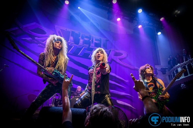 Steel Panther op Steel Panther - 14/02 - Paradiso foto