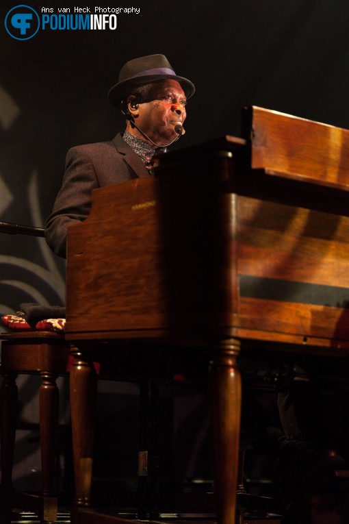 Booker T. Jones op Booker T. Jones - 15/02 - TivoliVredenburg foto