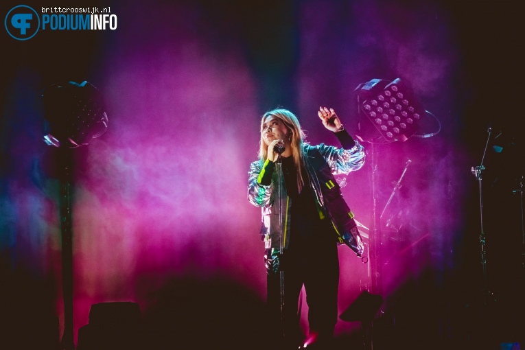 Hayley Kiyoko op Hayley Kiyoko - 19/02 - Paradiso foto