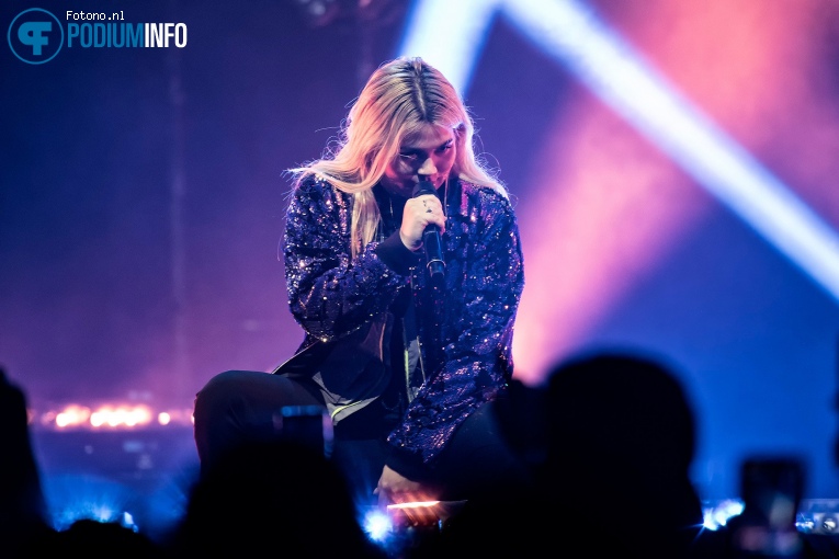 Hayley Kiyoko op Hayley Kiyoko - 21/02 - TivoliVredenburg foto