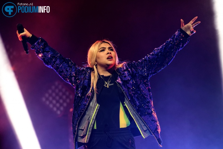 Hayley Kiyoko op Hayley Kiyoko - 21/02 - TivoliVredenburg foto