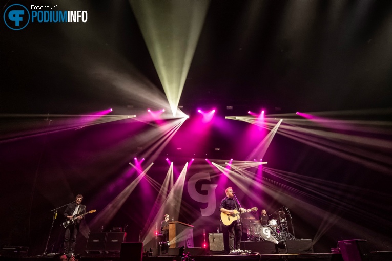 Gavin James op Gavin James - 23/02 - AFAS Live foto