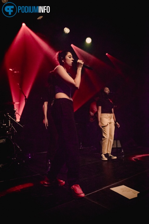 Eliza op Eliza - 26/02 - Melkweg foto