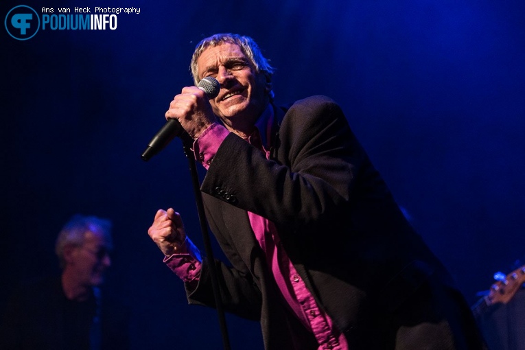 Johan Derksen op Johan Derksen Keeps The Blues Alive - 28/02 - Q-Factory foto
