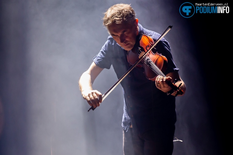 Yann Tiersen op Yann Tiersen - 04/03 - TivoliVredenburg foto