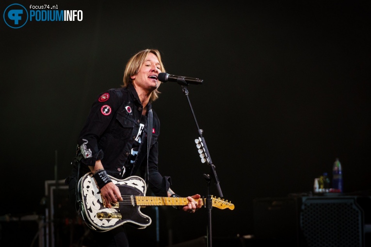 Keith Urban op Country 2 Country - 04/03 - AFAS Live foto
