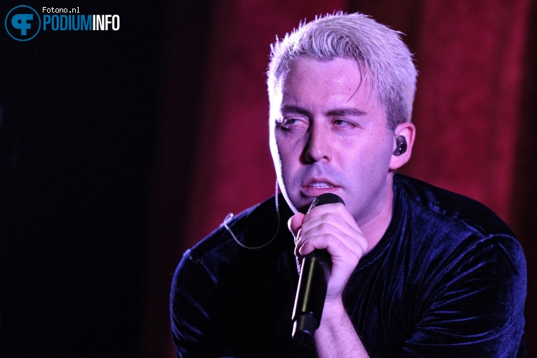 Leland op Troye Sivan - 05/03 - AFAS Live foto