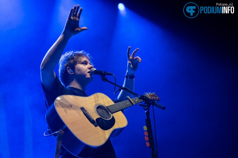 Lewis Capaldi op Bastille - 10/03 - Ziggo Dome foto