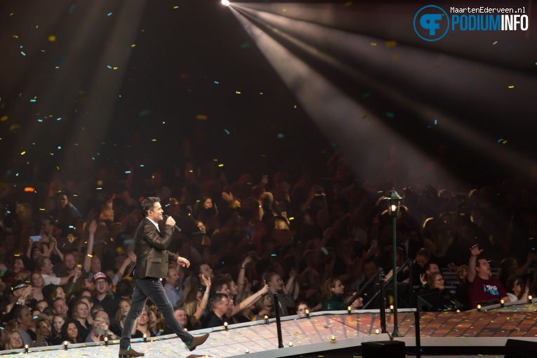 Jeroen van der Boom op Holland zingt Hazes - 15/03 - Ziggo Dome foto