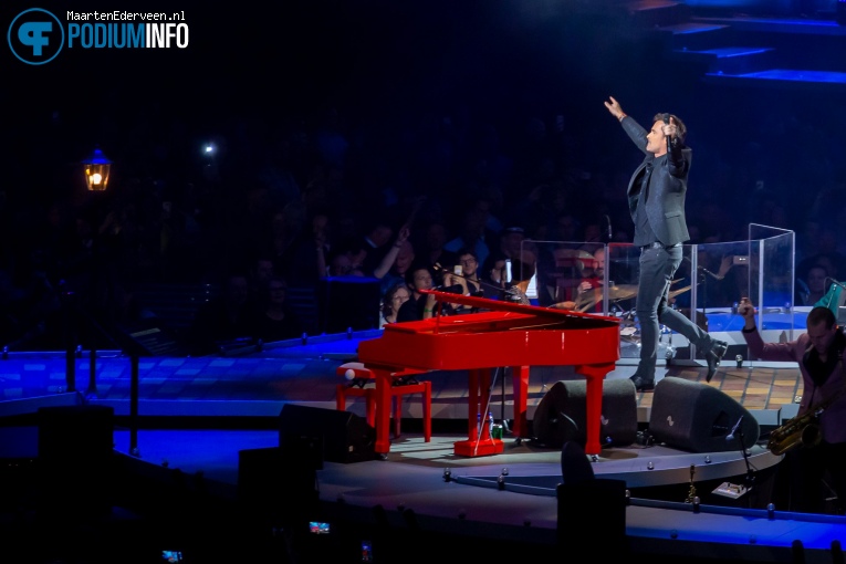 Jeroen van der Boom op Holland zingt Hazes - 15/03 - Ziggo Dome foto