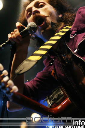 Gogol Bordello op Gogol Bordello - 21/4 - 013 foto