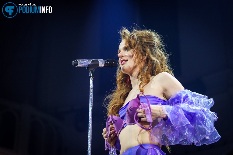 Foto Merol op Merol - 24/03 - Paradiso