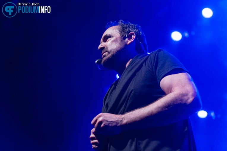 Neal Morse op Neal Morse Band - 26/03 - 013 foto