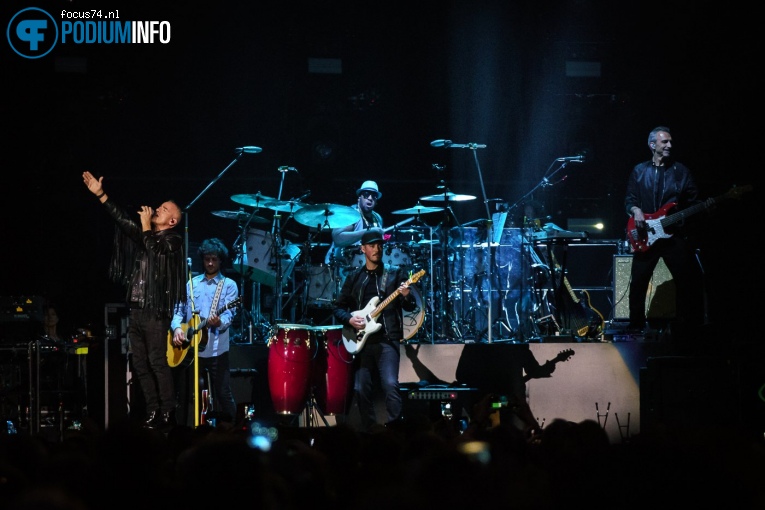 Eros Ramazzotti op Eros Ramazzotti - 03/04 - Ziggo Dome foto
