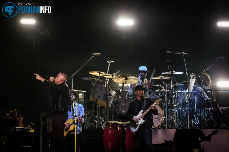 Eros Ramazzotti op Eros Ramazzotti - 03/04 - Ziggo Dome foto