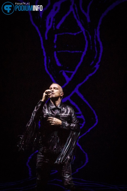Eros Ramazzotti op Eros Ramazzotti - 03/04 - Ziggo Dome foto