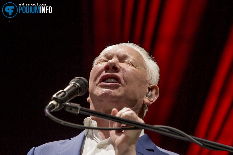 Joe Jackson op Joe Jackson - 04/04 - TivoliVredenburg foto