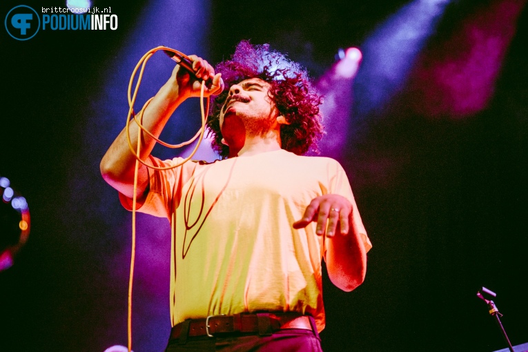 Helado Negro op Beirut - 08/04 - TivoliVredenburg foto