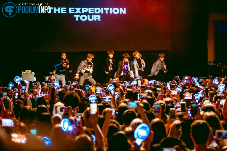 ATEEZ op ATEEZ - 12/04 - Q-Factory foto