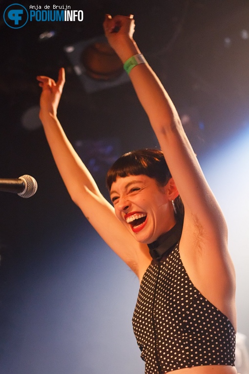 Foto Stella Donnelly op Stella Donnelly - 13/04 - Rotown