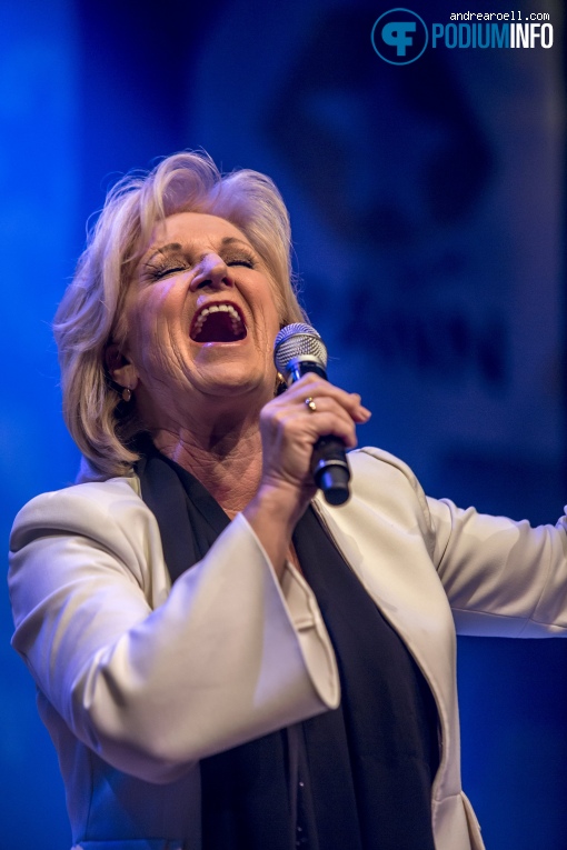 Anita Meyer op Pann Fundraiser - 14/04 - TivoliVredenburg foto