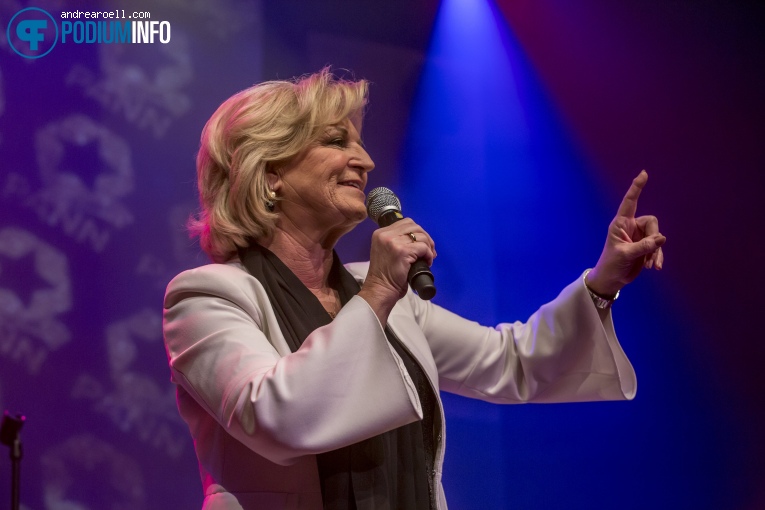 Anita Meyer op Pann Fundraiser - 14/04 - TivoliVredenburg foto