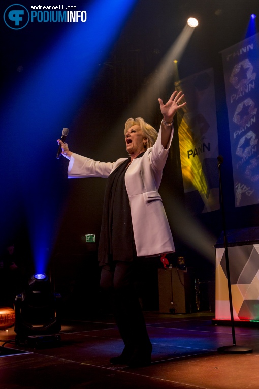Anita Meyer op Pann Fundraiser - 14/04 - TivoliVredenburg foto