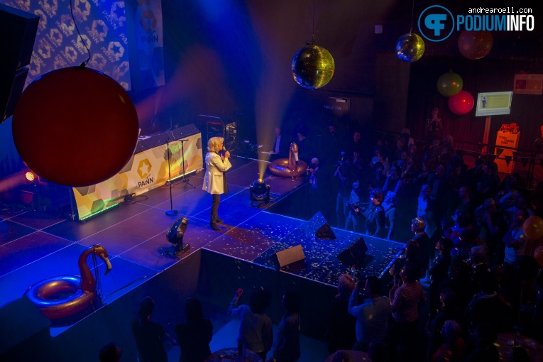 Anita Meyer op Pann Fundraiser - 14/04 - TivoliVredenburg foto