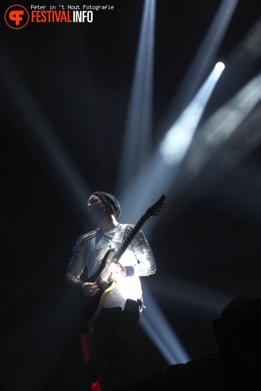 Within Temptation op Paaspop 2019- vrijdag foto