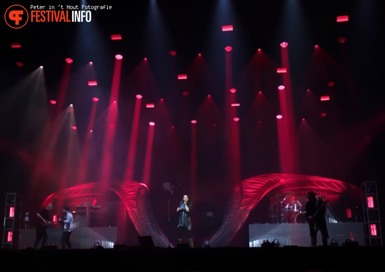 Within Temptation op Paaspop 2019- vrijdag foto